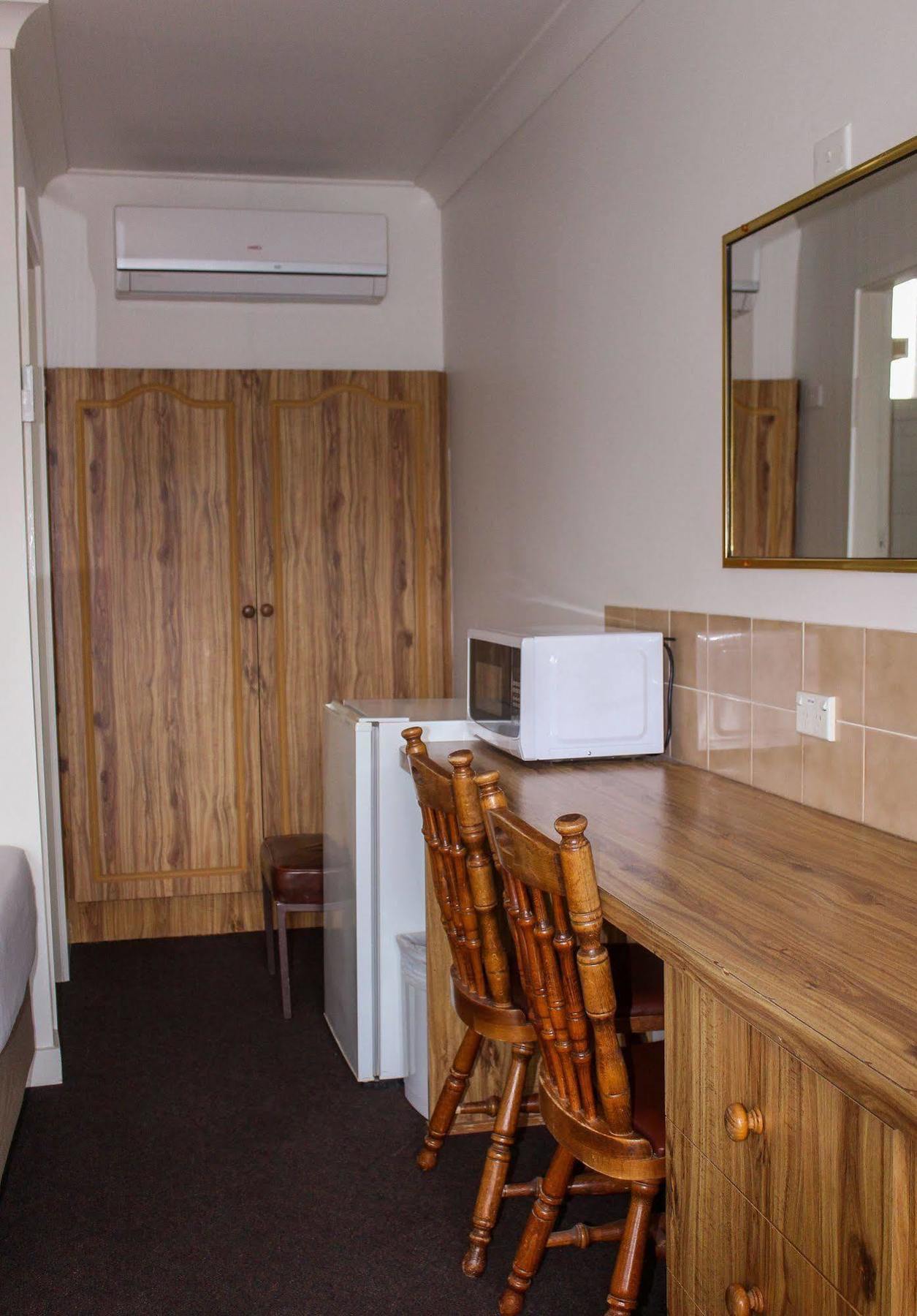 Motel Riverina Leeton Eksteriør billede