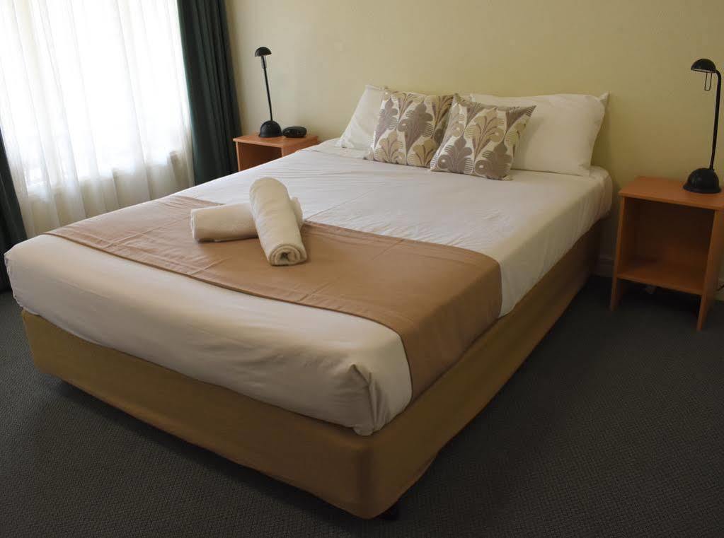 Motel Riverina Leeton Eksteriør billede